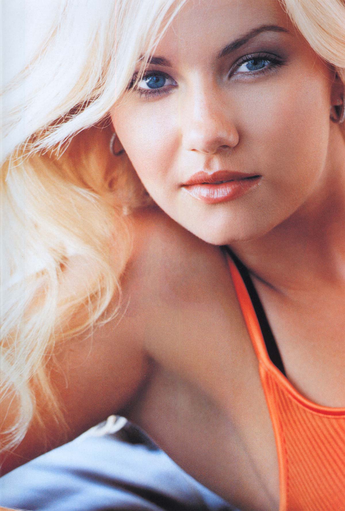 Elisha Cuthbert 074.JPG