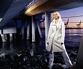 20050814_elishacuthbertramsy000.jpg