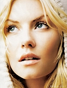 51671_Elisha_Cuthbert_944_Magazine_April_2006_04.jpg