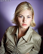 Elisha Cuthbert 071.JPG